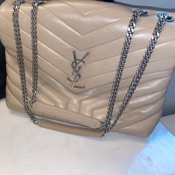 YSL Lou Lou Medium - Picture 1 of 7